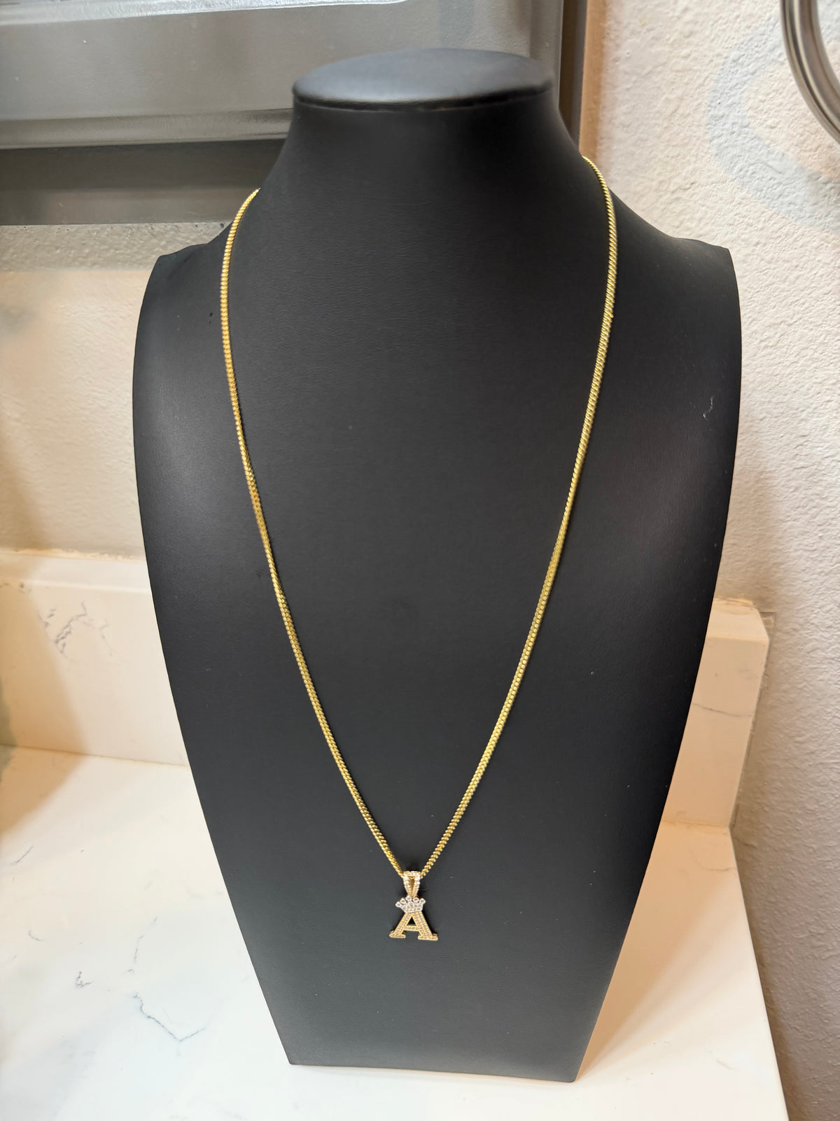 Chain small Cuban letra A 10k